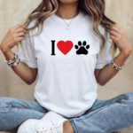 I Heart Paw Print T-Shirt – Minimalist Dog Cat Lover Graphic T-Shirt – Premium Fitted 100% Cotton Tee